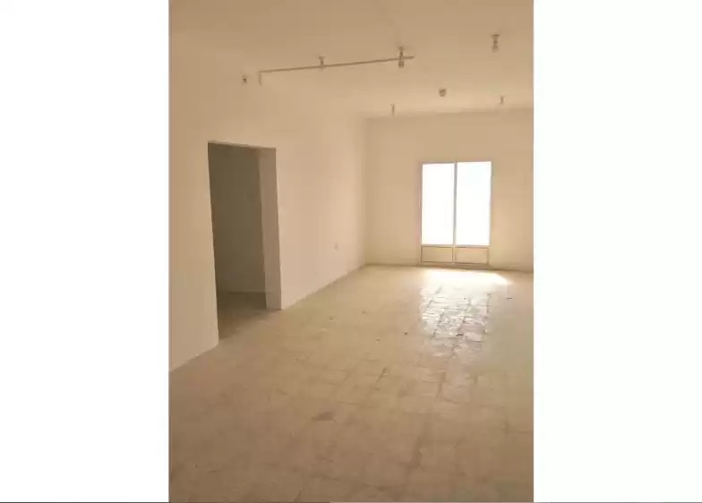 住宅 就绪物业 2 间卧室 U/F 公寓  出租 在 萨德 , 多哈 #8862 - 1  image 